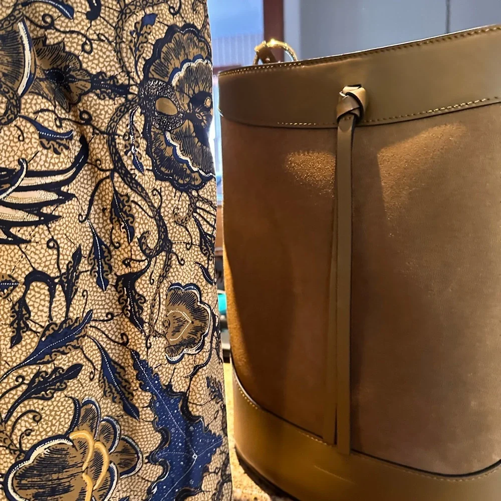 ULLA Johnson Elegant Tapenade Suede Bucket Bag 💼 Adorable Bag - Picture 9 of 16